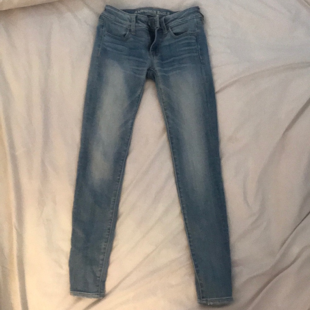 American Eagle super stretch light wash Jegging